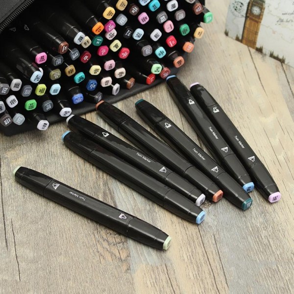 80-color marker set